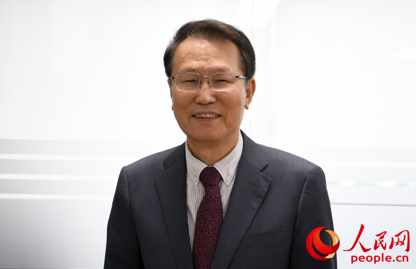 韩国前驻华大使辛正承